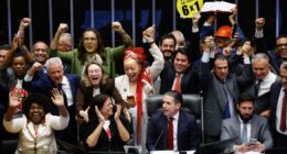 Quais países já reduziram a jornada de trabalho e qual o reflexo na economia?