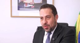 Quando Congresso aprova medida para beneficiar empresários, não tem transição, diz Boulos sobre 6x1