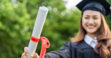 Vale a pena ter um diploma universitário? Três pontos que ele pode te ensinar e a IA não
