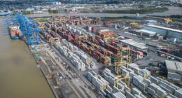 Balança comercial brasileira registra superávit de US$ 7,8 bi em maio; vendas aos EUA caem 14%