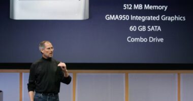 Chips da Apple serão fabricados nos EUA pela Intel, diz Trump