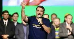 Flávio sai em defesa do Bolsa Família, bandeira de Lula, e diz haver preconceito contra beneficiados