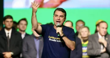 Flávio sai em defesa do Bolsa Família, bandeira de Lula, e diz haver preconceito contra beneficiados
