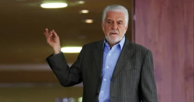 Jaques Wagner deixa liderança do governo no Senado após ser alvo da PF