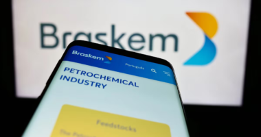 Juiz aceita pedido da Braskem para congelar cobranças sobre R$ 2,6 bi a vencer em julho