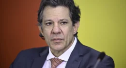 Lei tem que ser aplicada independentemente de torcida, diz Haddad sobre Jaques Wagner