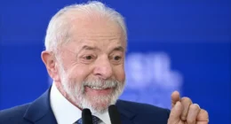 Lula espera renúncia de Jaques Wagner da liderança do governo, dizem aliados