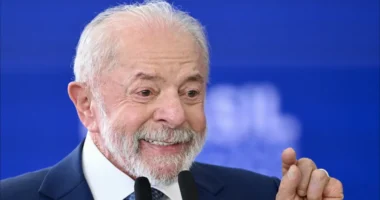 Lula espera renúncia de Jaques Wagner da liderança do governo, dizem aliados