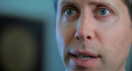 OpenAI entra com pedido para abrir capital em meio à corrida de empresas de IA em Wall Street