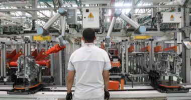 Produção industrial brasileira avança 0,7% em abril, no quarto mês seguido de alta, aponta IBGE