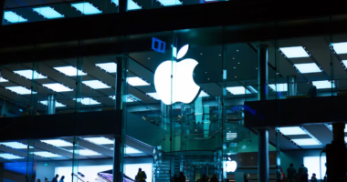 Produtos da Apple vão ficar mais caros com popularização da IA, confirma empresa