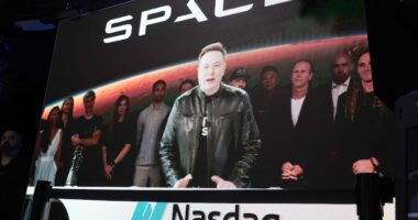 SpaceX anuncia compra do Cursor, ferramenta de programação por IA, por US$ 60 bilhões