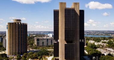 Brasil tem déficit de US$ 2,3 bi em conta corrente em junho