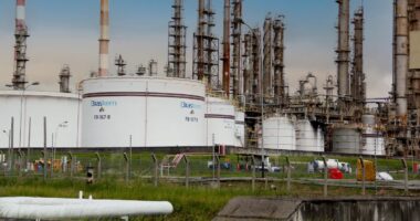 Braskem confirma negociações com credores sobre possível reestruturação de dívida