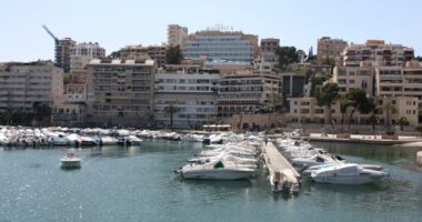 CVC Capital vende grupo de marinas de iates D-Marin para a Infravia por € 1 bilhão, diz jornal