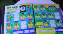 Entre o álbum de figurinhas da Copa e o das Guerreiras do K-Pop há uma diferença importante