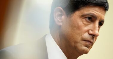 Fed: Warsh reitera em 1ª audiência no Congresso promessa de reduzir inflação, mas sem indicar como