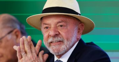 Lula critica tarifas dos EUA e diz que ‘ninguém vai nos derrotar com mentiras’