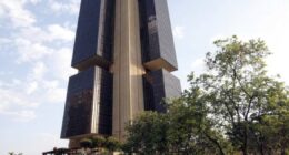 O Banco Central ainda quer cortar o juro; a realidade, não