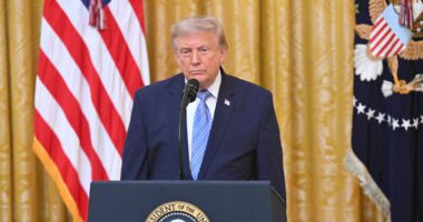 Trump prorrogará por um ano emergência nacional sobre Brasil usada para embasar tarifas