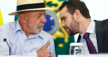 Campanha da reeleição se agarra a ilusionismo tosco sobre a questão fiscal