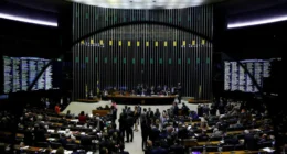Congresso retorna com dúvidas sobre PEC do fim da 6x1 e prioridade para pautas do agro
