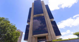 Levar inflação à meta é ponto crucial para o equilíbrio das contas públicas e não depende só do BC