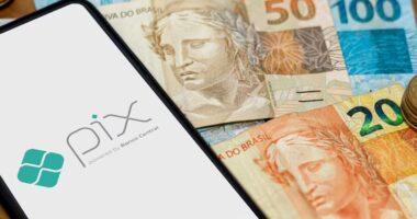 Pix registra instabilidade na manhã deste domingo; usuários relatam falhas em pagamentos