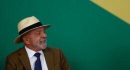 Plano de governo de Lula promete manter arcabouço fiscal e enfrentar emendas parlamentares