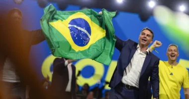 Seis integrantes da família Bolsonaro devem disputar as eleições de 2026