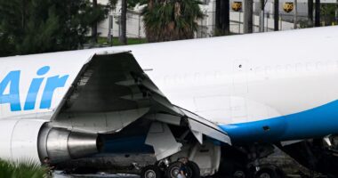 Amazon suspende operações com empresa dona de avião que saiu da pista em Miami