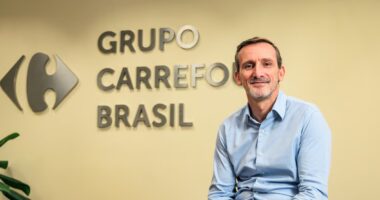 Carrefour vende 21 lojas de bairro para o Grupo Pereira, que estreia em SP com a bandeira Comper