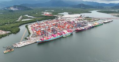 DP World expande atuação em Santos