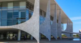 Erros do governo mantêm País preso à ‘maldição dos 2%’