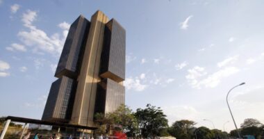 Focus: mercado reduz projeção da inflação para 5% e eleva estimativa para o PIB