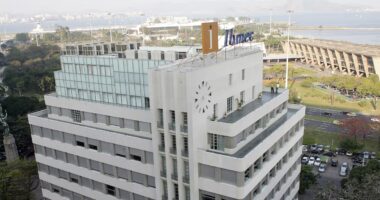 Fusão entre Yduqs e Afya cria gigante da educação com 5,9 mil vagas de medicina