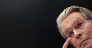 O mundo no cheque especial: países ricos começam a pagar 4% ao ano para financiar dívidas enormes