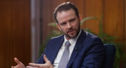 País está cansado de troca de regra fiscal, diz Durigan