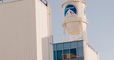 Paramount faz acordo em ação judicial movida por Estados e abre caminho para compra da Warner