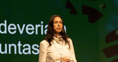 ‘Podemos ser felizes com menos’, diz professora de Harvard sobre limites do crescimento econômico