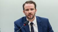 Durigan diz que governo fará projeto de lei complementar para perseguir centro da meta fiscal