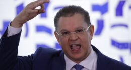 Em dia de votação da 6x1, líder do PL diz que partido tentará votar PEC por hora trabalhada em 2027