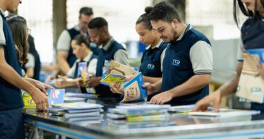 FTD Educação antecipa produção para volta às aulas 2027 e amplia estrutura logística
