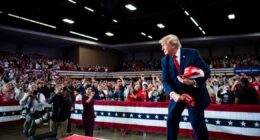 Inflação alta assombra Trump e os republicanos na véspera da eleição de meio de mandato