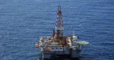 Leilão de blocos do pré-sal arrecada R$ 530 milhões em bônus e prevê investimentos de R$ 778 milhões