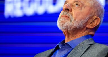 Lula confirma que vai propor tarifa zero no transporte aos finais de semana com dinheiro de emendas