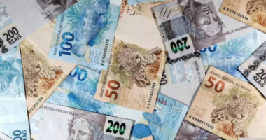 Número de empresas negativadas atinge recorde de 9,3 milhões, diz Serasa
