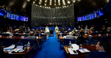 O que acontece se o Senado aprovar o fim da escala 6x1 nesta quarta-feira?