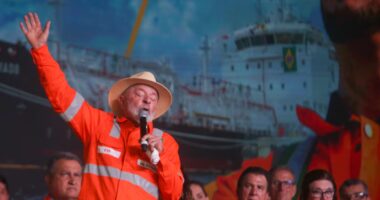 Reeleição de Lula vai fazer Petrobras ‘arrumar a casa’ com reajuste gradual de preço, diz Abicom